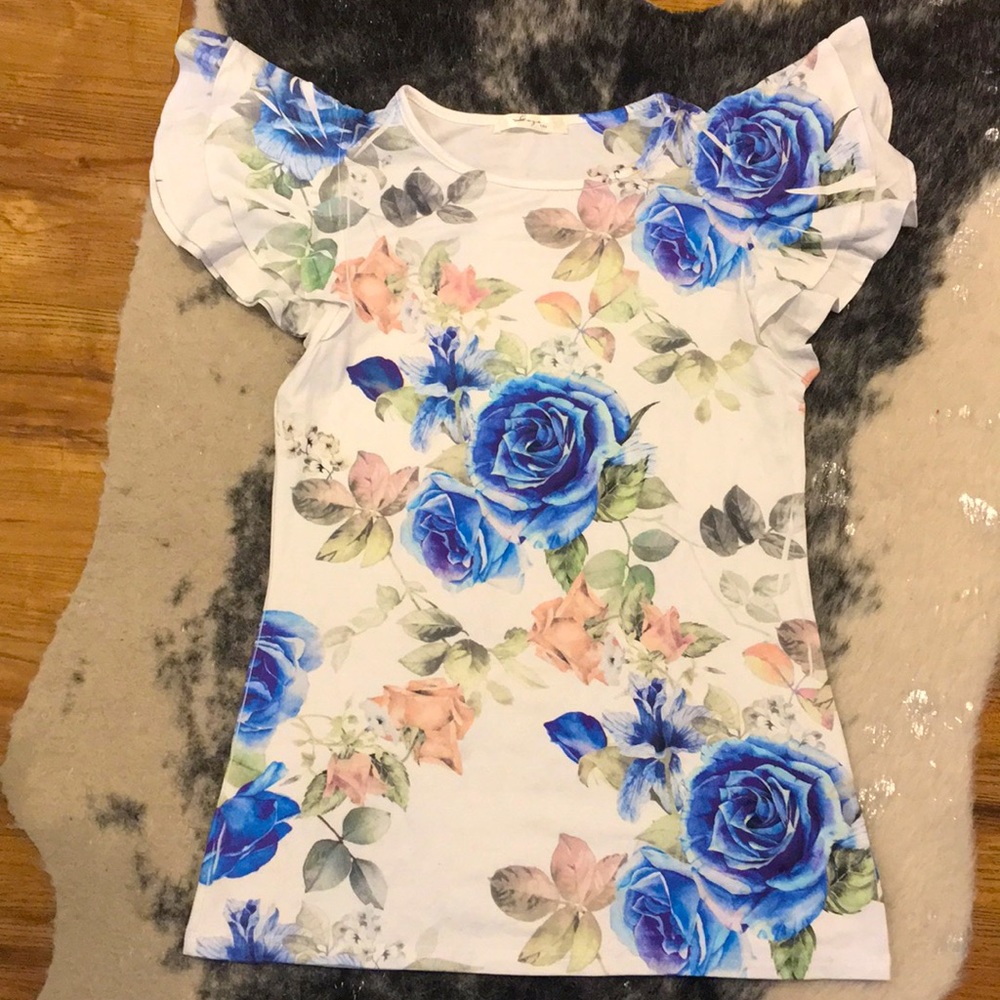 Brand new women’s top